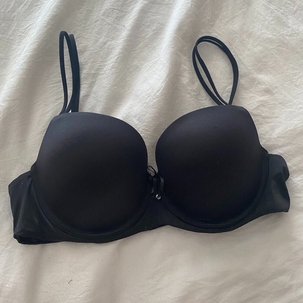 VICTORIAS SECRET BRA